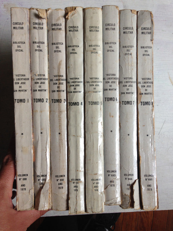 Libro usado en venta: Bolivar - Forjador de la Libertad de Jose de la Cruz Herrera; editorial Caracas impreso en 1957 envios a todo el mundo.2