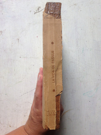 Libro usado en venta: La Europa tragica de Gonzaga de Reynold; impreso en 1939 realizamos envios a todo el mundo.2