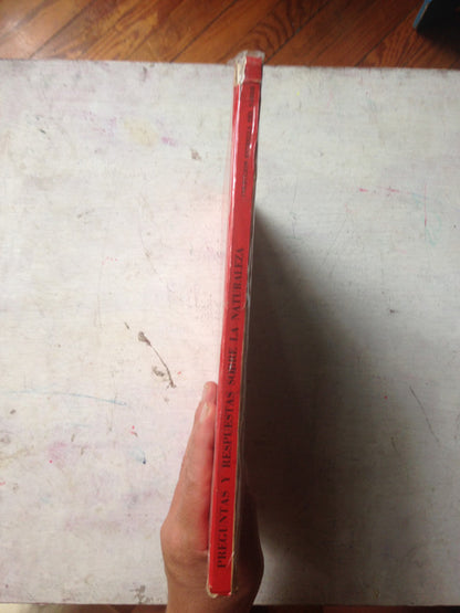Libro usado en venta: Preguntas y respuestas sobre la naturaleza de John R. Saunders; editorial Sigmar impreso en 1966 envios a todo el mundo.4