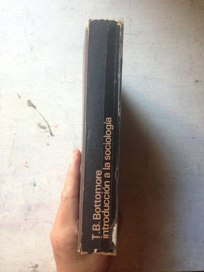 Libro usado en venta: La teoria de la relatividad de Albert Einstein y otros; editorial Altaya impreso en 1993 realizamos envios a todo el mundo.2