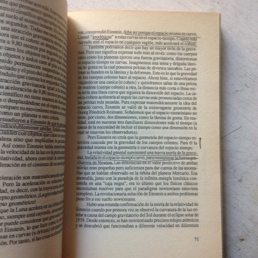 Libro usado en venta: Apocalipticos e integrados de Umberto Eco; editorial Tusquets impreso en 1995 realizamos envios a todo el mundo.2