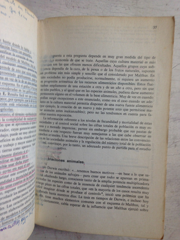 Libro usado en venta: Historia y poblacion de E. A. Wrigley; editorial Guadarrama impreso en 1969 realizamos envios a todo el mundo.3