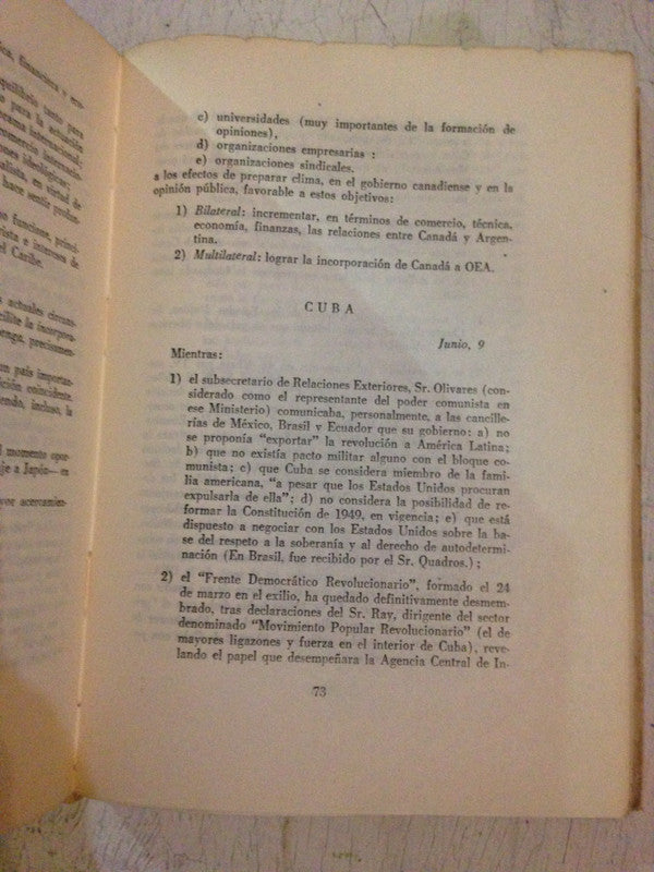 Libro usado en venta: Estructuras sindicales en la Argentina y Brasil de Torcuato S Di Tella; editorial Biblos impreso en 1995 envios a todo el mundo.2