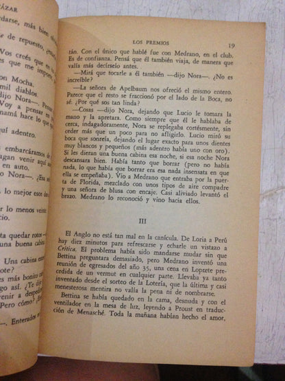 Libro usado en venta: Los premios de Julio Cortazar; editorial Sudamericana impreso en 1975 realizamos envios a todo el mundo.3