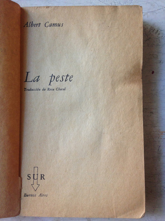 Libro usado en venta: La peste de Albert Camus; editorial Sur impreso en 1970 realizamos envios a todo el mundo.1