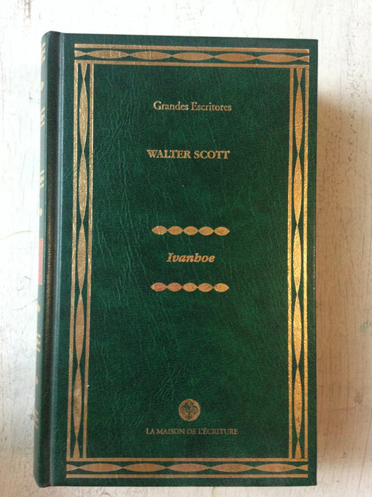 Libro usado en venta: Robinson Crusoe de Daniel Defoe; editorial Altaya impreso en 2005 realizamos envios a todo el mundo.2