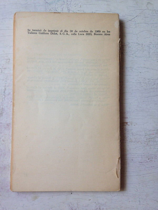 Libro usado en venta: Se anuncia un asesinato de Agatha Christie; editorial Planeta impreso en 2013 realizamos envios a todo el mundo.2