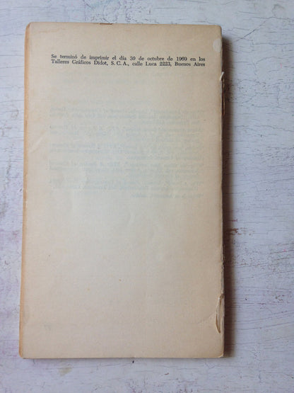 Libro usado en venta: Se anuncia un asesinato de Agatha Christie; editorial Planeta impreso en 2013 realizamos envios a todo el mundo.2