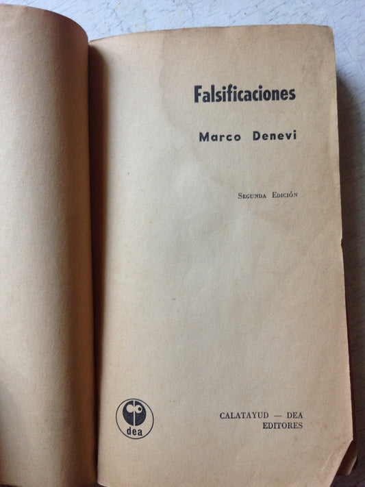 Libro usado en venta: Falsificaciones de Marco Denevi; editorial Calatayud-Dea impreso en 1969 realizamos envios a todo el mundo.2