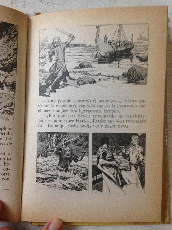Libro usado en venta: El principe valiente y los bandidos rebeldes de Harold Foster; editorial Acme impreso en 1965 realizamos envios a todo el mundo.2
