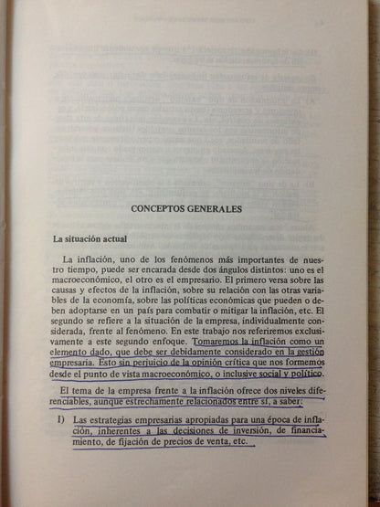 Libro usado en venta: Temas economicos de Manuel Acevedo; editorial Universidad impreso en 1989 realizamos envios a todo el mundo.2