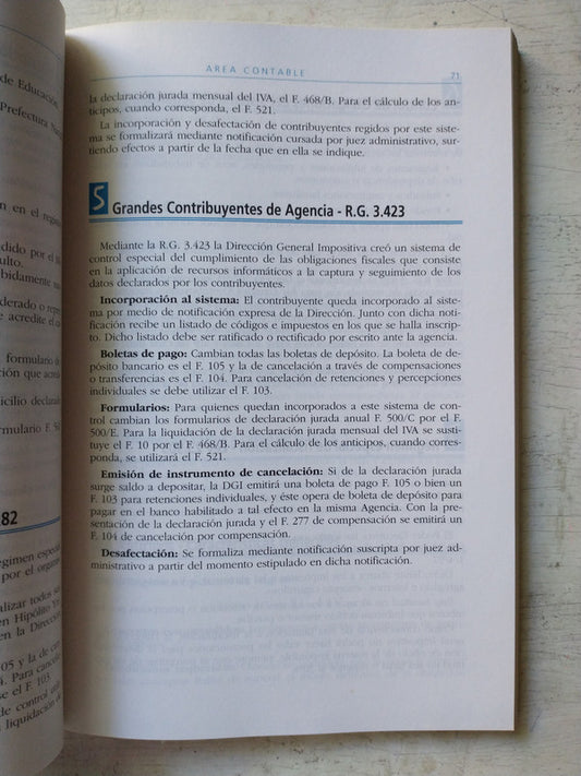 Libro usado en venta: India (2 Tomos) de Atlas culturales del mundo; editorial Folio impreso en 1995 realizamos envios a todo el mundo.2