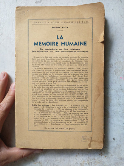 Libro usado en venta: Methode pratique de divination chinoise par le "Yi-king"; editorial Les editions Vega impreso en 1950 envios a todo el mundo.2