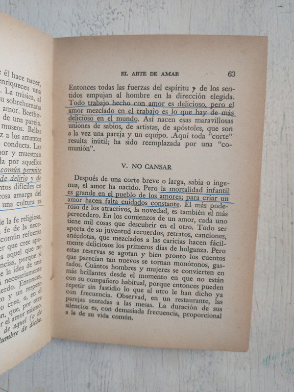 Libro usado en venta: Un arte de vivir de Andre Maurois; editorial Hachette impreso en 1969 realizamos envios a todo el mundo.3