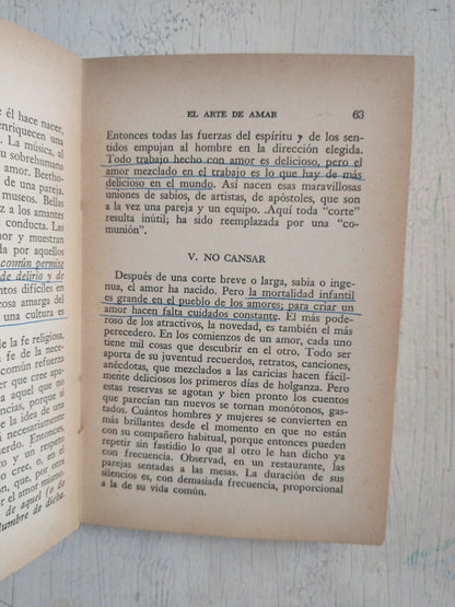 Libro usado en venta: Un arte de vivir de Andre Maurois; editorial Hachette impreso en 1969 realizamos envios a todo el mundo.3