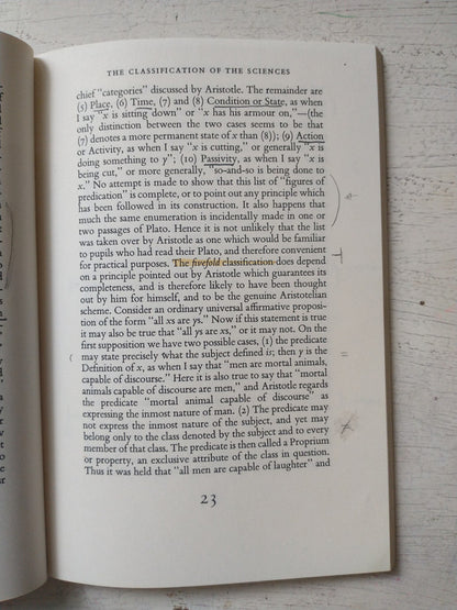 Libro usado en venta: Aristotle de A. E. Taylor; editorial Dover Publications impreso en 1955 realizamos envios a todo el mundo.3