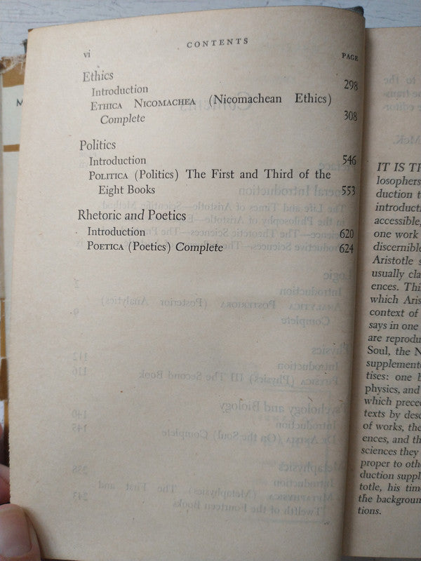Libro usado en venta: Introduction to Aristotle de Richard McKeon; editorial Random House impreso en 1947 realizamos envios a todo el mundo.3