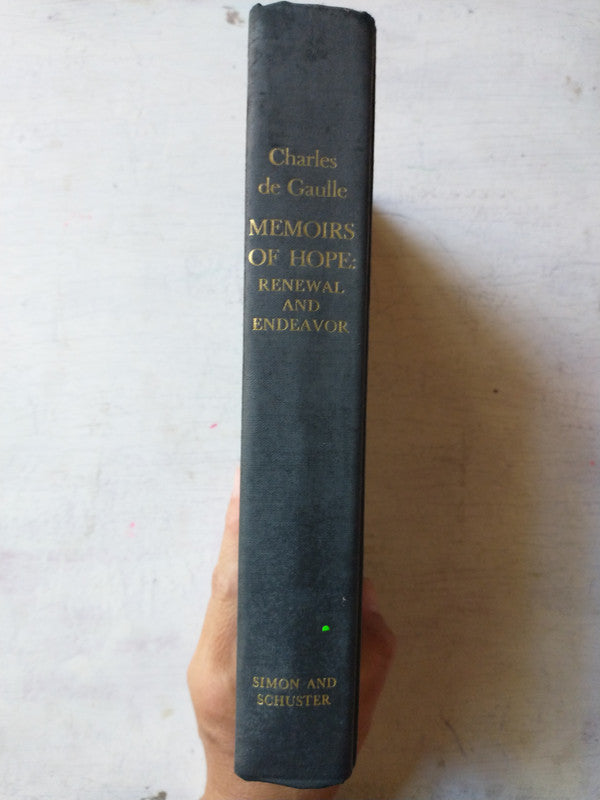 Libro usado en venta: Memoirs of hope: Renewal and endeavor de Charles de Gaulle; editorial Simon and Schuster impreso en 1971 envios a todo el mundo.3