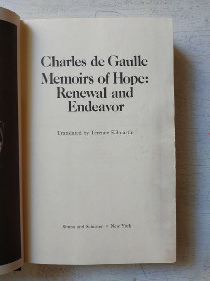Libro usado en venta: Memoirs of hope: Renewal and endeavor de Charles de Gaulle; editorial Simon and Schuster impreso en 1971 envios a todo el mundo.1