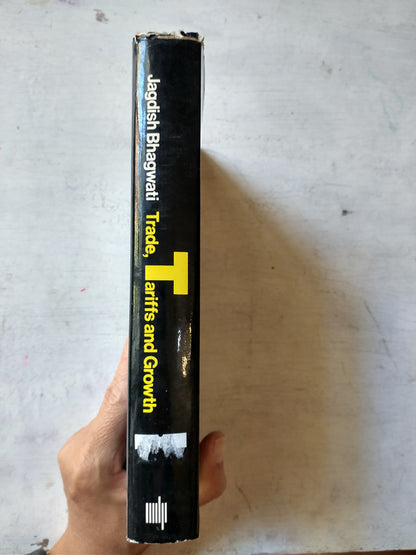 Libro usado en venta: The economics of Public finance; editorial The brookimgs institution impreso en 1974 realizamos envios a todo el mundo.2
