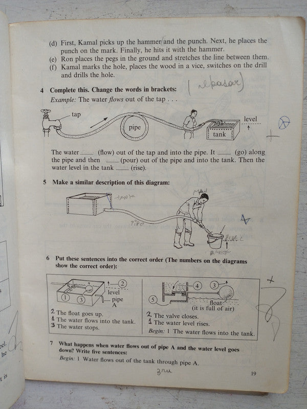 Libro usado en venta: First book of english for secondary schools - Book 1 de Orfilia Esther Paris; impreso en 1974 realizamos envios a todo el mundo.2