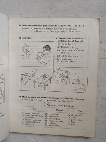 Libro usado en venta: English for technical students 2 de David Bonamy; editorial Longman impreso en 1986 realizamos envios a todo el mundo.3