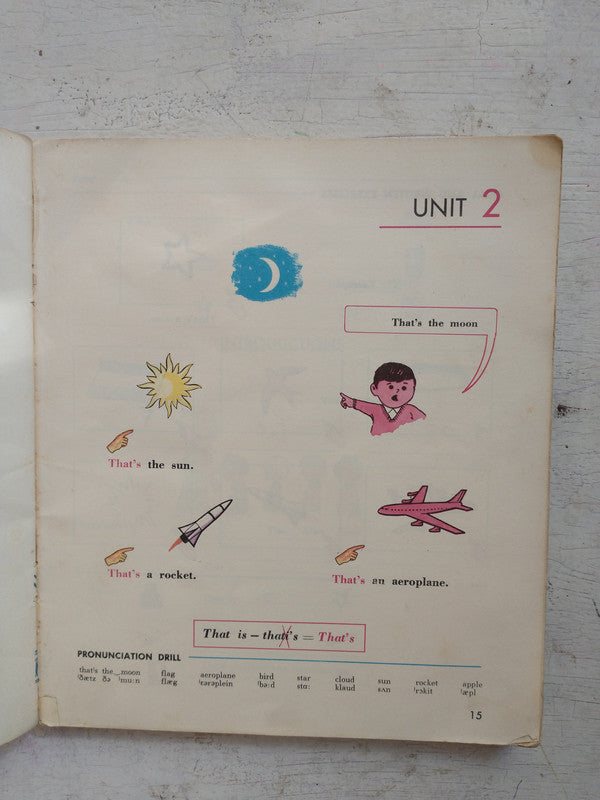 Libro usado en venta: First book of english for secondary schools - Book 1 de Orfilia Esther Paris; impreso en 1974 realizamos envios a todo el mundo.3