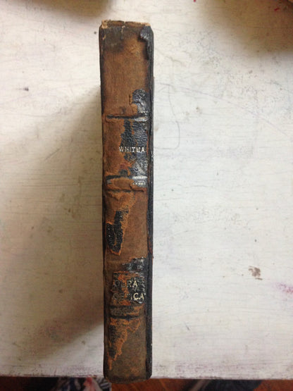 Libro usado en venta: Obra poetica - Hojas de hierba de Walt Whitman; editorial Perlado impreso en 1958 realizamos envios a todo el mundo.4