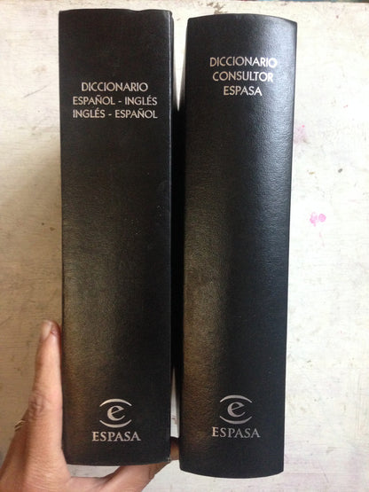 Libro usado en venta: Espasa Siglo XXI - Diccionario; editorial Espasa - Calpe impreso en 2000 realizamos envios a todo el mundo.4