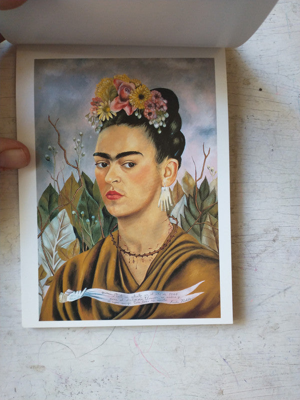 Libro usado en venta: Postcards de Frida Kahlo; editorial Chronicle Books impreso en 1991 realizamos envios a todo el mundo.2