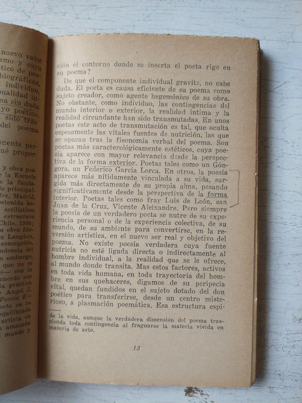 Libro usado en venta: Estructura y catpacion del poema de Edelweis Serra; editorial Huemul impreso en 1967 realizamos envios a todo el mundo.3