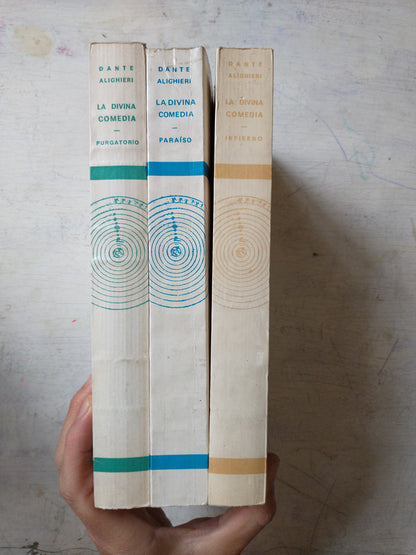 Libro usado en venta: Atlas Mundial Clarin del estudiante; editorial AGEA impreso en 2009 realizamos envios a todo el mundo.2