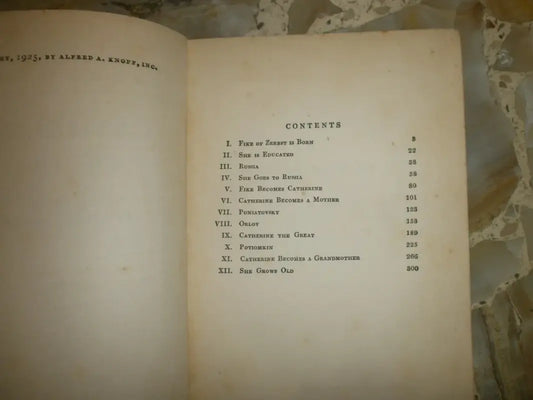 Libro usado en venta: Catherine the great de Katharine Anthony; editorial Garden City Publishing impreso en 1925 realizamos envios a todo el mundo.2
