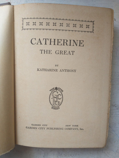 Libro usado en venta: Catherine the great de Katharine Anthony; editorial Garden City Publishing impreso en 1925 realizamos envios a todo el mundo.1