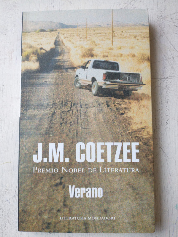 Libro usado en venta: Verano de J. M. Coetzee; editorial Mondadori impreso en 2013 realizamos envios a todo el mundo.1