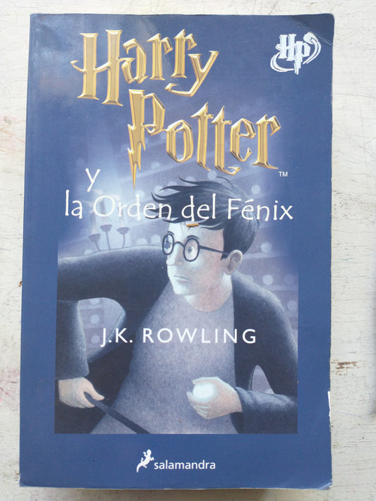 Libro usado en venta: Harry Potter y la Orden del Fenix de Joanne K. Rowling; editorial Salamandra impreso en 2004 realizamos envios a todo el mundo.1