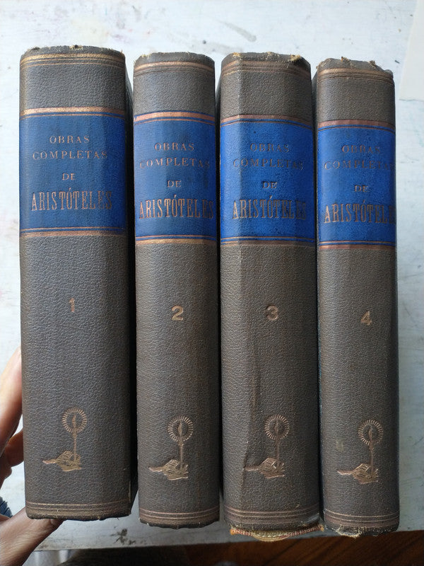 Libro usado en venta: Obras completas de Aristoteles (4 Tomos); editorial Anaconda impreso en 1947 realizamos envios a todo el mundo.6
