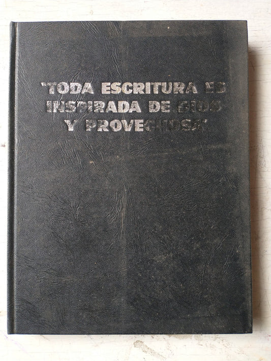 Libro usado en venta: Toda escritura es inspirada de Dios y provechosa; editorial Watchtower Bible impreso en 1983 realizamos envios a todo el mundo.1