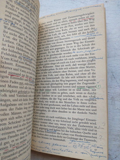Libro usado en venta: Krieg und Frieden de Hermann Hesse; editorial Fischer Bucherei impreso en 1965 realizamos envios a todo el mundo.4