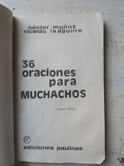 Libro usado en venta: El 17 de octubre de 1945 de Hugo Gambini; editorial Brujula impreso en 1969 realizamos envios a todo el mundo.2