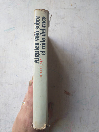 Libro usado en venta: El valle de las mu?ecas de Jacqueline Susann; editorial Grijalbo impreso en 1977 realizamos envios a todo el mundo.2