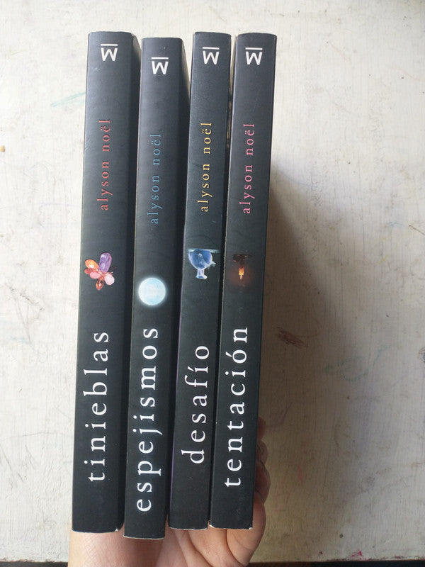 Libro usado en venta: Ladrona con clase de Ally Carter; editorial RBA impreso en 2011 realizamos envios a todo el mundo.2