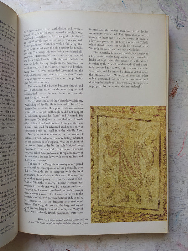 Libro usado en venta: Spain - A history in art de Bradley Smith; editorial Doubleday Windfall realizamos envios a todo el mundo.2