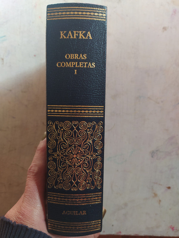 Libro usado en venta: Obras completas (Solo tomo 1) de Franz Kafka; editorial Aguilar impreso en 2007 realizamos envios a todo el mundo.3