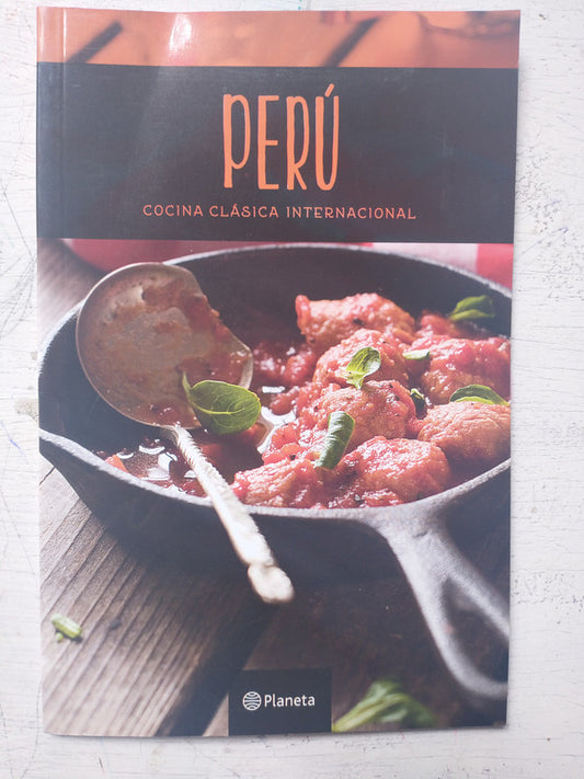 Libro usado en venta: Peru - Cocina clasica Internacional de Adriana Fernandez; editorial Planeta impreso en 2015 realizamos envios a todo el mundo.1