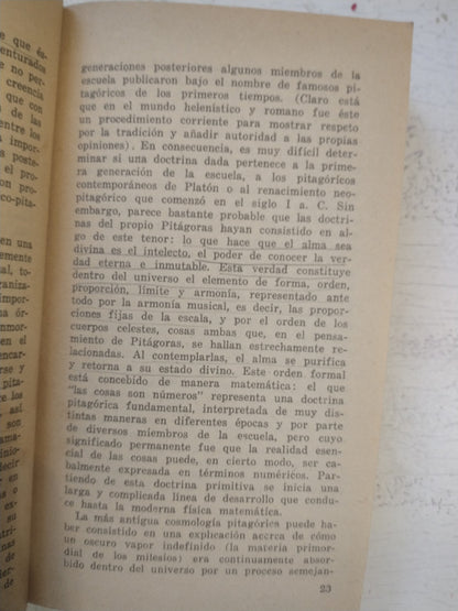 Libro usado en venta: Mariposas griegas de Cristina Loza; editorial Emece impreso en 2012 realizamos envios a todo el mundo.2