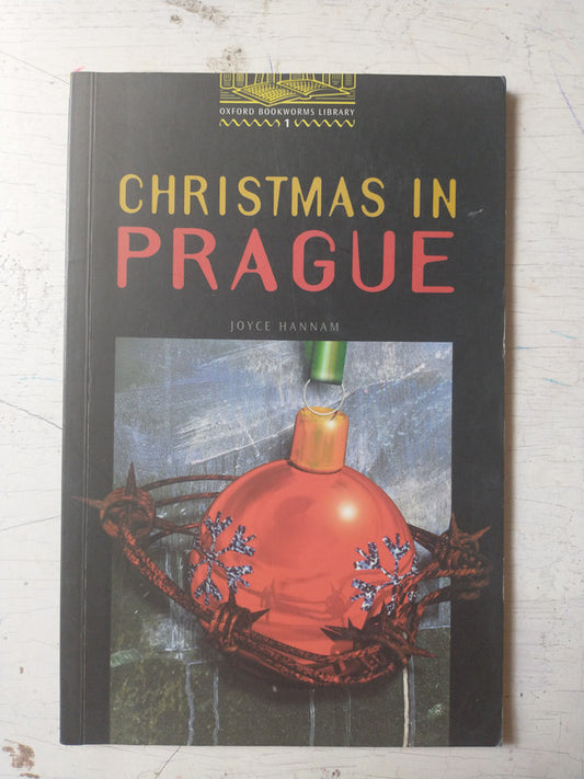 Libro usado en venta: Christmas in Prague de Joyce Hannam; editorial Oxford University Press impreso en 2000 realizamos envios a todo el mundo.1