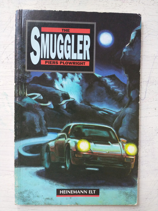Libro usado en venta: The smuggler de Piers Plowright; editorial Heinemann impreso en 1992 realizamos envios a todo el mundo.1