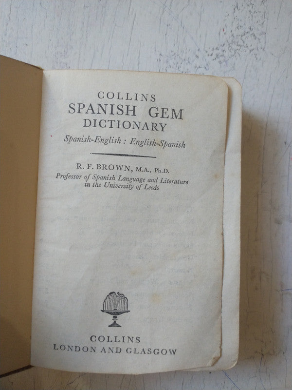 Libro usado en venta: Armenia y San Lazzaro; impreso en 1983 realizamos envios a todo el mundo.2
