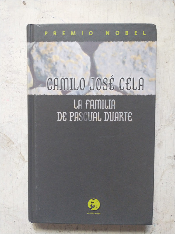 Libro usado en venta: La familia de Pascual Duarte de Camilo Jose Cela; editorial Destino impreso en 2003 realizamos envios a todo el mundo.1